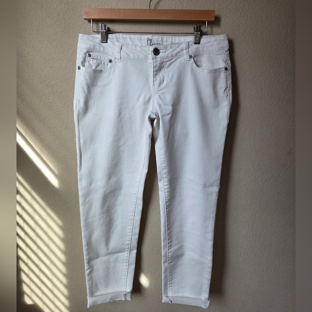 Celebrity Pink White Skinny Jeans Juniors Size 9